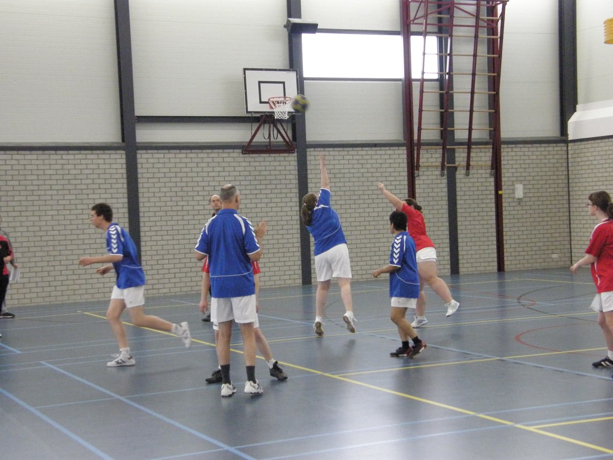 G korfbaltoernooi 17 maart 2012 049.jpg
